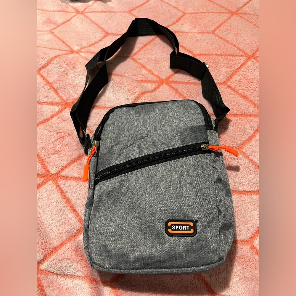 Sporty Nylon Crossbody Bag ✨NWOT✨